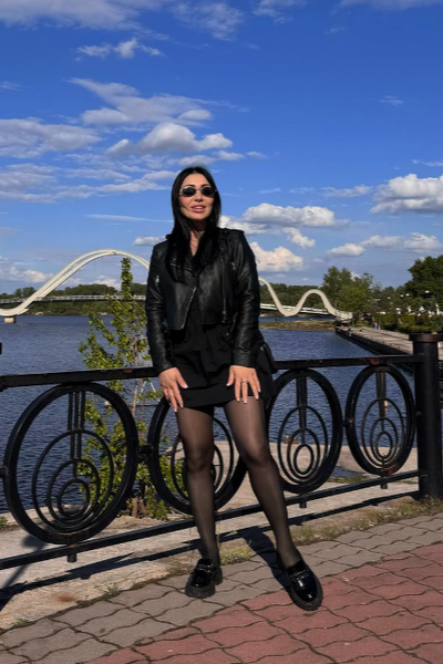 Elegant Zhanna, 41 y.o. from Kyiv, Ukraine with Black hair — VeronikaLove
