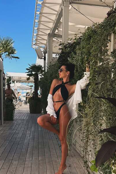 Charming Oksana, 27 y.o. from Kharkiv, Ukraine with Black hair — VeronikaLove
