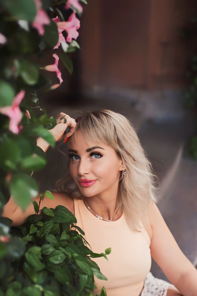 Whimsical Olga, 39 y.o. from Stockholm, Sweden with Blonde hair — VeronikaLove