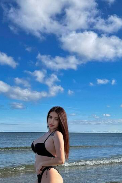 Angelic Grace: Alena, 28 y.o. from Kyiv, Ukraine — VeronikaLove