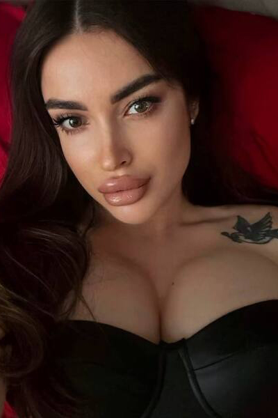 Angelic Grace: Alena, 28 y.o. from Kyiv, Ukraine — VeronikaLove