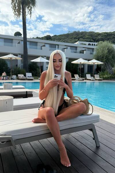 Radiant Charm: Ivanna, 28 y.o. from Ivano-Frankivsk, Ukraine — VeronikaLove