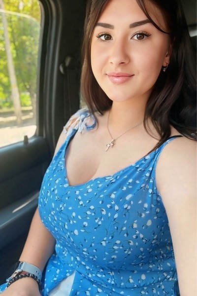 Enigmatic Oksana, 25 y.o. from Bila Tserkva, Ukraine with Chestnut hair — VeronikaLove