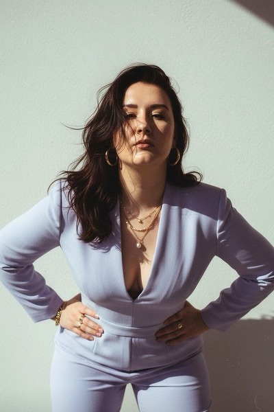 Enigmatic Oksana, 26 y.o. from Bila Tserkva, Ukraine with Chestnut hair — VeronikaLove