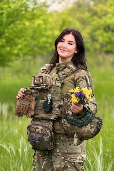 Enigmatic Oksana, 25 y.o. from Bila Tserkva, Ukraine with Chestnut hair — VeronikaLove