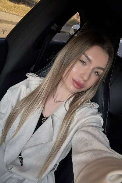 Timeless Grace: Anastasia, 22 y.o. from Rivne, Ukraine — VeronikaLove