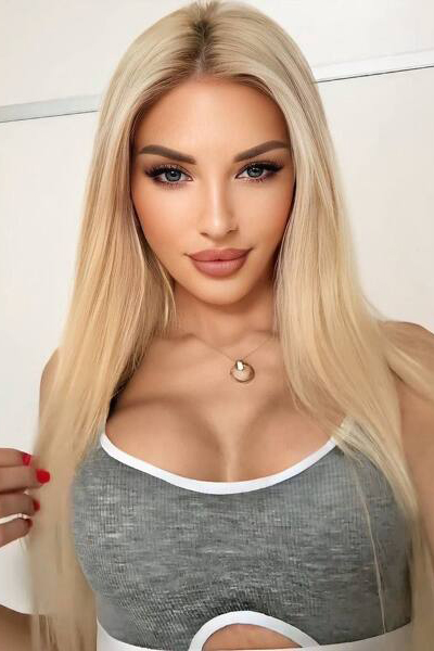 Enchanting Gaze: Anna, 34 y.o. from Odesa, Ukraine — VeronikaLove