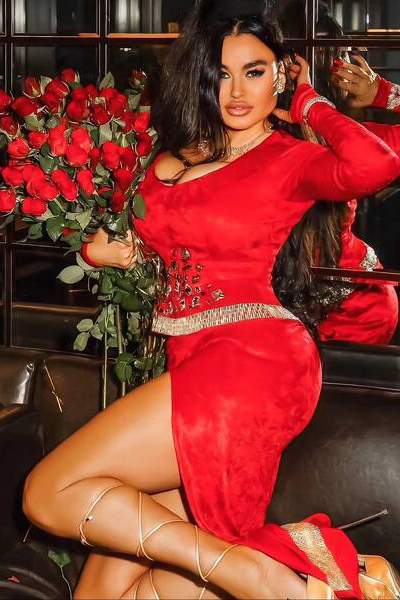 Enigmatic Beauty: Sandra, 43 y.o. from Tallinn, Estonia — VeronikaLove