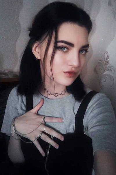Whimsical Wonder: Anna, 21 y.o. from Lviv, Ukraine — VeronikaLove