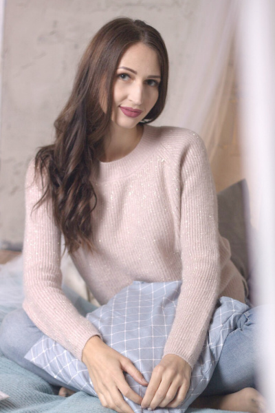 Dazzling Aura: Elena, 28 y.o. from Kherson, Ukraine — VeronikaLove