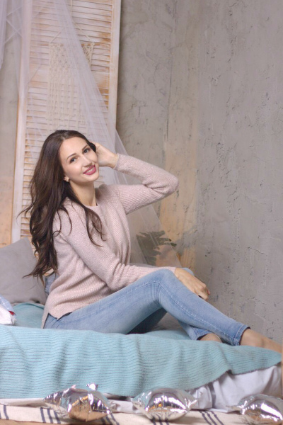Dazzling Aura: Elena, 28 y.o. from Kherson, Ukraine — VeronikaLove