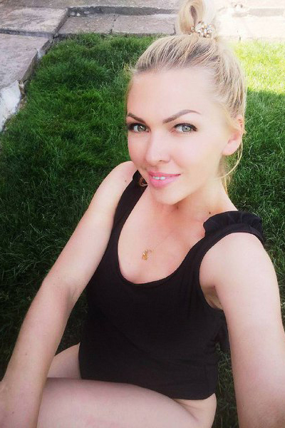 Magnetic Appeal: Valentina, 36 y.o. from Kherson, Ukraine — VeronikaLove