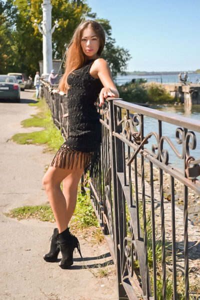 Timeless Beauty: Yuliia, 35 y.o. from Kherson, Ukraine — VeronikaLove