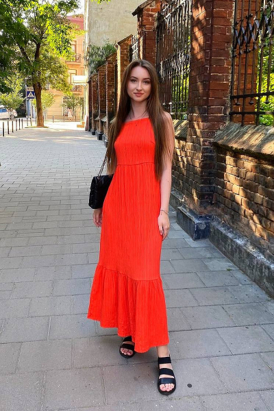 Dazzling Nadiia, 24 y.o. from Kryvyi Rih, Ukraine with Light-brown hair — VeronikaLove