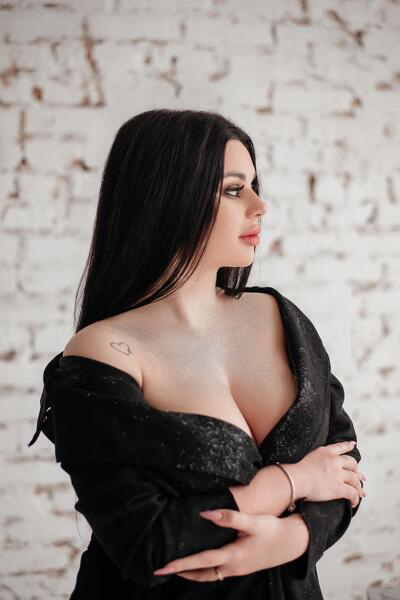Radiant Charm: Maria, 28 y.o. from Kyiv, Ukraine — VeronikaLove