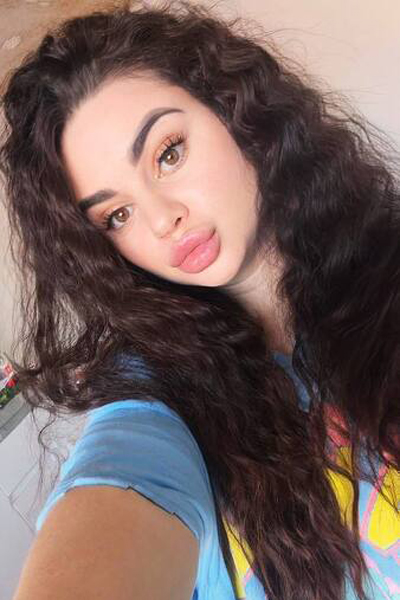 Radiant Charm: Maria, 28 y.o. from Stuttgart, Germany — VeronikaLove