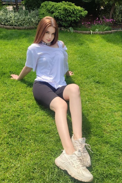 Ethereal Elegance: Evgeniya, 22 y.o. from Cherkasy, Ukraine — VeronikaLove