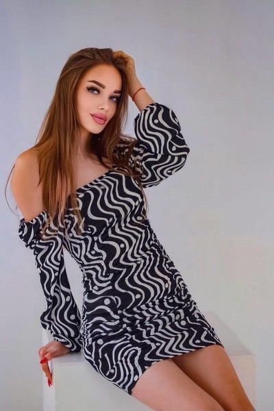 Dazzling Charm: Anna, 25 y.o. from Kyiv region, Ukraine — VeronikaLove