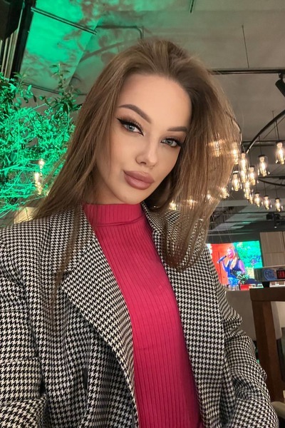 Dazzling Charm: Anna, 25 y.o. from Kyiv region, Ukraine — VeronikaLove
