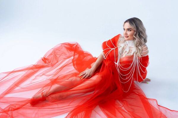 Lovely Alena, 34 y.o. from Chisinau, Moldova with Blonde hair — VeronikaLove