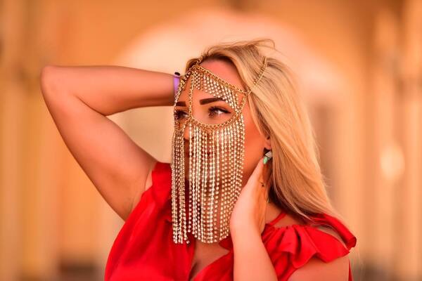 Lovely Alena, 34 y.o. from Chisinau, Moldova with Blonde hair — VeronikaLove