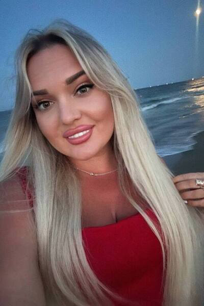 Lovely Alena, 36 y.o. from Chisinau, Moldova with Blonde hair — VeronikaLove