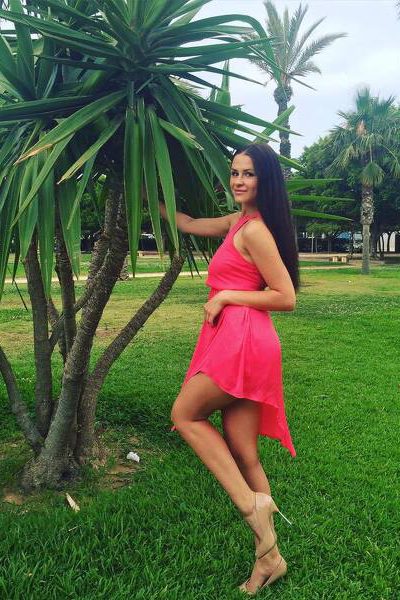 Ethereal Ekaterina, 32 y.o. from Kyiv, Ukraine with Black hair — VeronikaLove