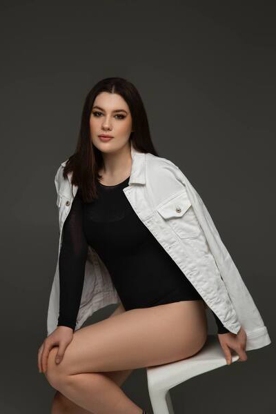 Captivating Elegance: Antonina, 30 y.o. from Kyiv, Ukraine — VeronikaLove