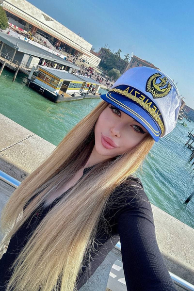 Elegant Olga, 24 y.o. from Ivano-Frankivsk, Ukraine with Blonde hair — VeronikaLove