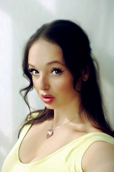Mystical Presence: Marianna, 40 y.o. from Kyiv, Ukraine — VeronikaLove