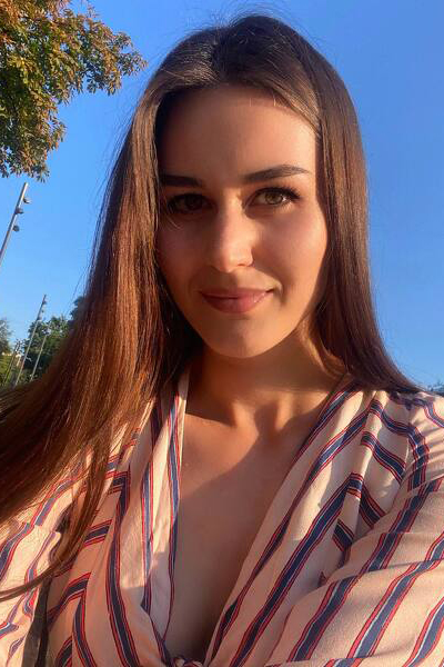Ethereal Veronika, 27 y.o. from Lviv, Ukraine with Brown hair — VeronikaLove