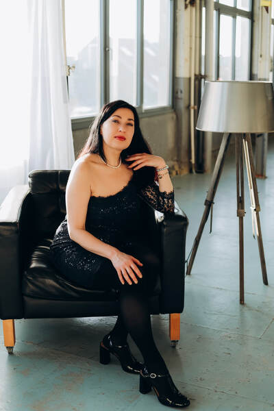 Magnetic Allure: Julia, 52 y.o. from Brussel, Belgium — VeronikaLove