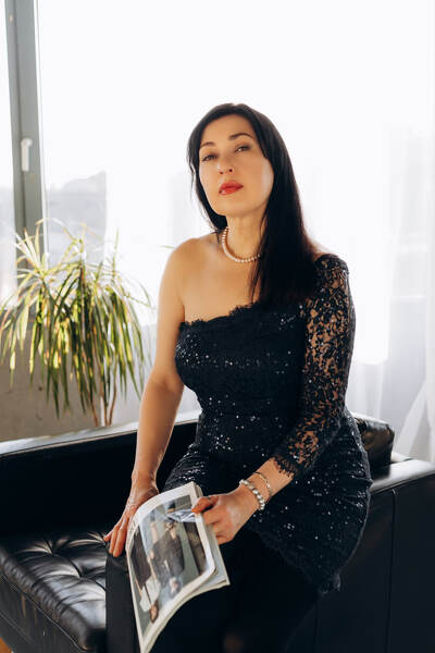 Magnetic Allure: Julia, 52 y.o. from Brussel, Belgium — VeronikaLove
