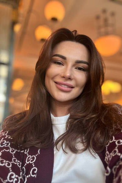 Captivating Tatiana, 39 y.o. from Paris, Monaco with Brown hair — VeronikaLove