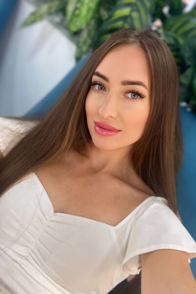 Ethereal Beauty: Olena, 39 y.o. from Kharkiv region, Ukraine — VeronikaLove