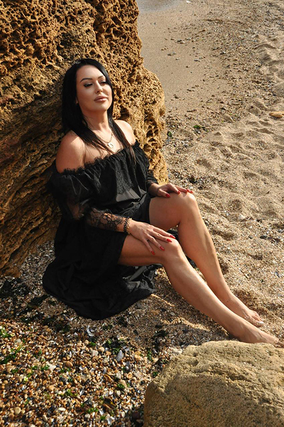 Glamorous Presence: Tetyana, 40 y.o. from Kherson, Ukraine — VeronikaLove