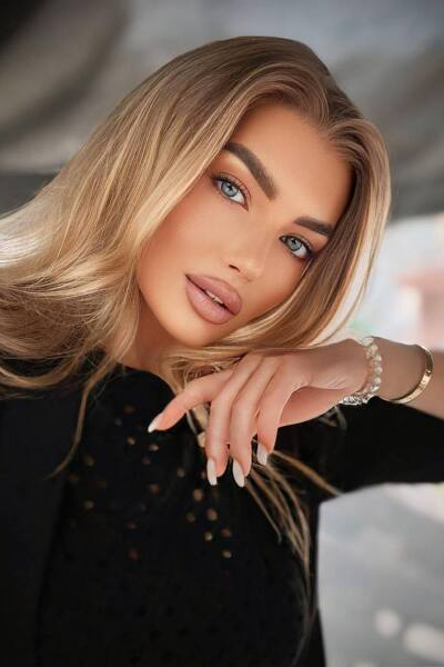 Alluring Presence: Yana, 28 y.o. from Ternopil, Ukraine — VeronikaLove