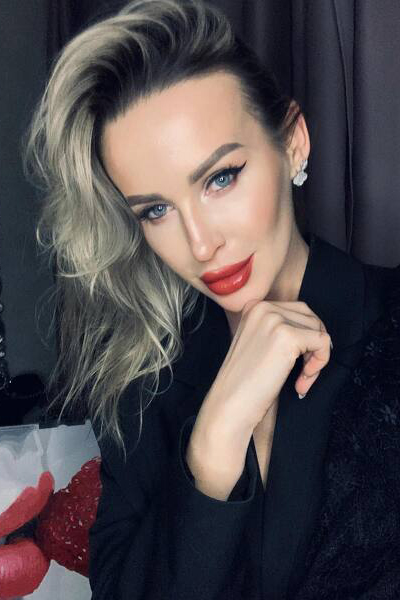 Radiant Beauty: Katerina, 42 y.o. from Odesa, Ukraine — VeronikaLove