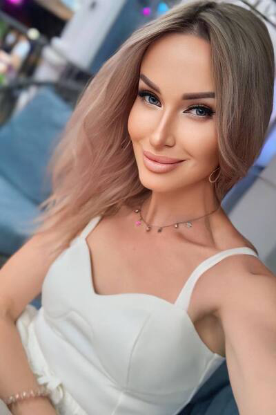 Radiant Beauty: Katerina, 42 y.o. from Odesa, Ukraine — VeronikaLove
