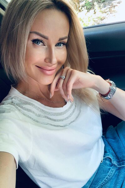 Radiant Beauty: Katerina, 42 y.o. from Odesa, Ukraine — VeronikaLove