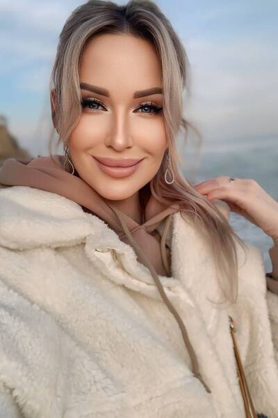 Radiant Beauty: Katerina, 42 y.o. from Odesa, Ukraine — VeronikaLove