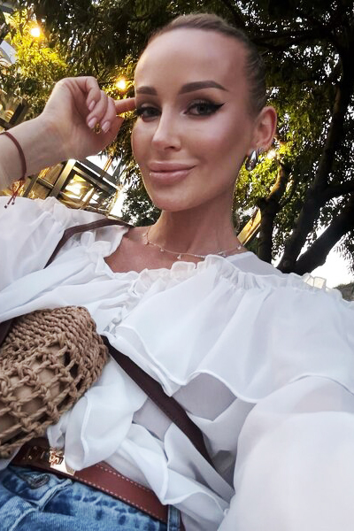 Radiant Beauty: Katerina, 42 y.o. from Odesa, Ukraine — VeronikaLove