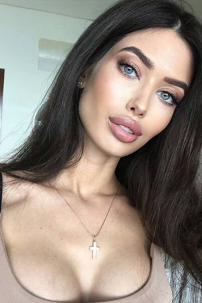 Enigmatic Beauty: Simona, 30 y.o. from Paris, France — VeronikaLove