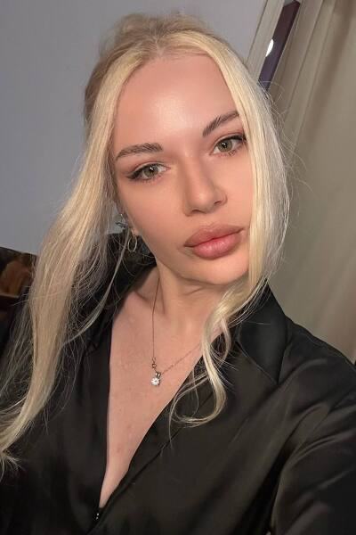 Serene Kseniya, 39 y.o. from Lviv, Ukraine with Blonde hair — VeronikaLove