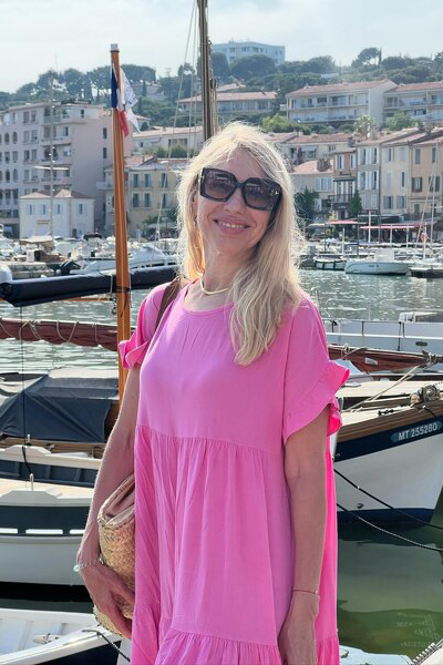 Radiant Allure: Liudmila, 51 y.o. from Vienna, Austria — VeronikaLove