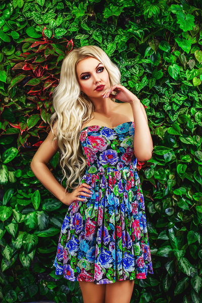 Enthralling Gaze: Angelina, 32 y.o. from Kyiv, Ukraine — VeronikaLove