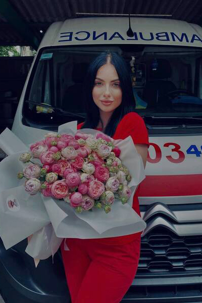 Captivating Elegance: Valeriya, 26 y.o. from Kyiv, Ukraine — VeronikaLove