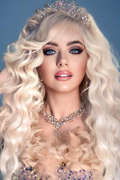 Whimsical Ludmila, 43 y.o. from Warszawa, Poland with Blonde hair — VeronikaLove