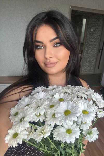 Captivating Gaze: Veronika, 24 y.o. from Dnipro, Ukraine — VeronikaLove