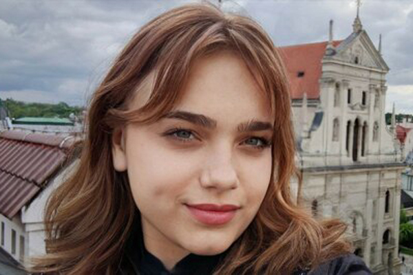 Enchanting Aura: Victoria, 19 y.o. from Kharkiv region, Ukraine — VeronikaLove